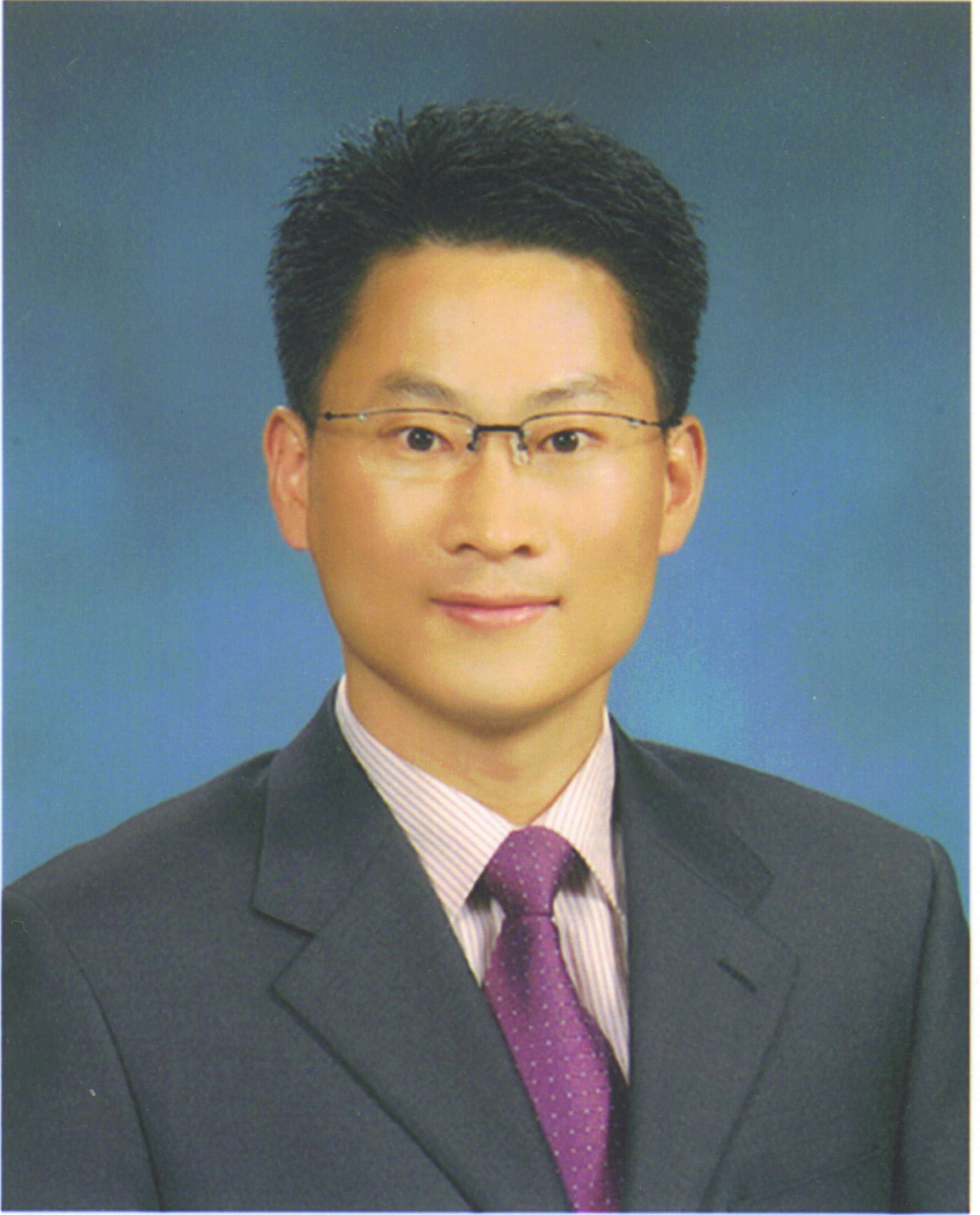 Dr. Hyunsung Kim